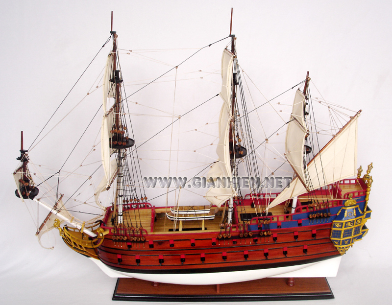 MODEL SHIP UNICORN/ LA LICORNE